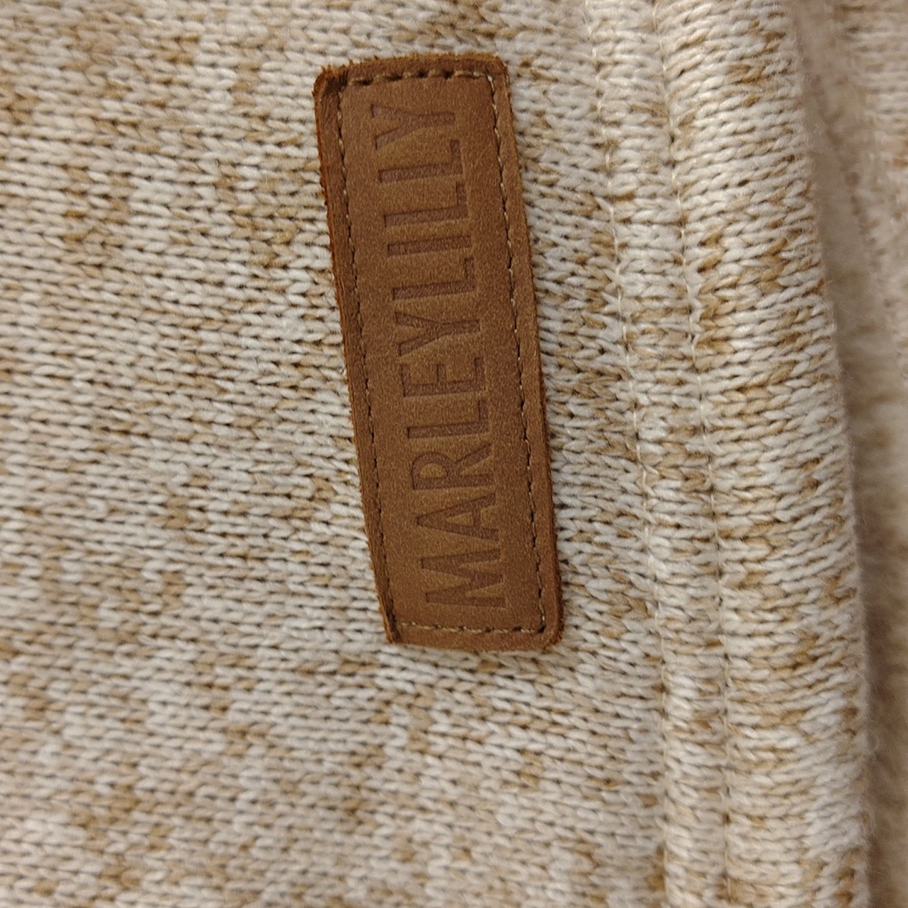 MarleyLilly Brown and Cream Quilted Fleece Pullover - Picture 2 of 11
